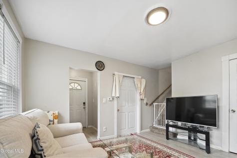 28 Grant Avenue Albany NY 12206