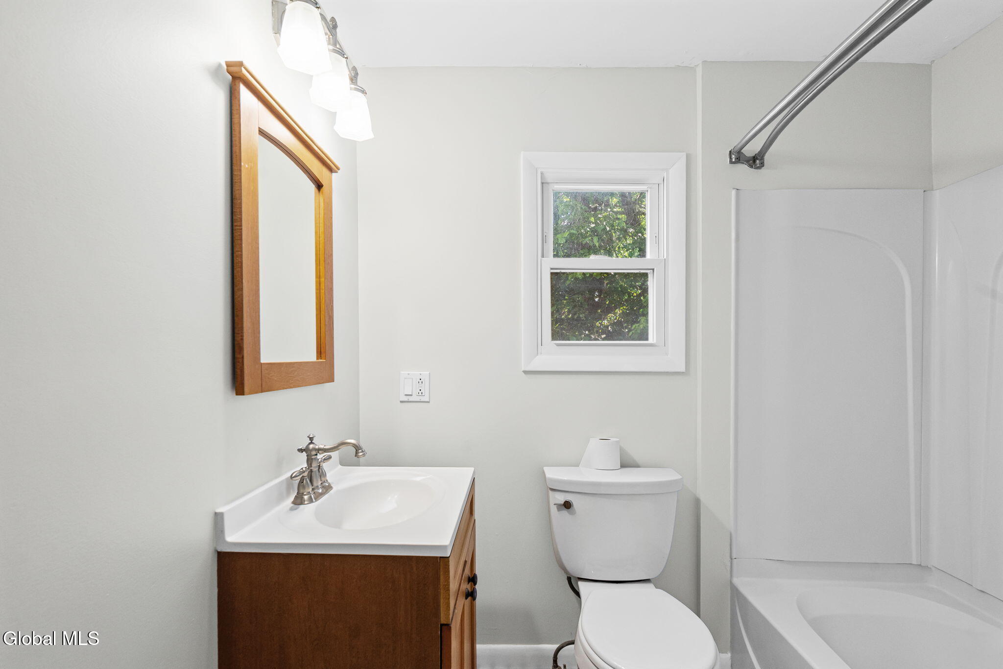 3 Ball Place Watervliet NY 12189