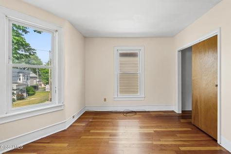 3 Ball Place Watervliet NY 12189