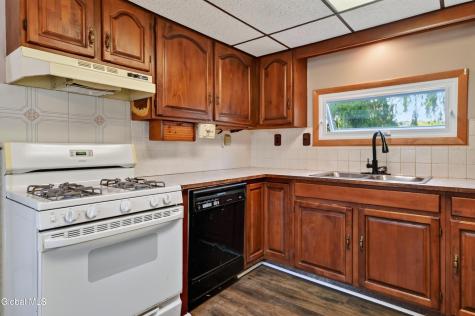 10 W 11th Avenue Gloversville NY 12078
