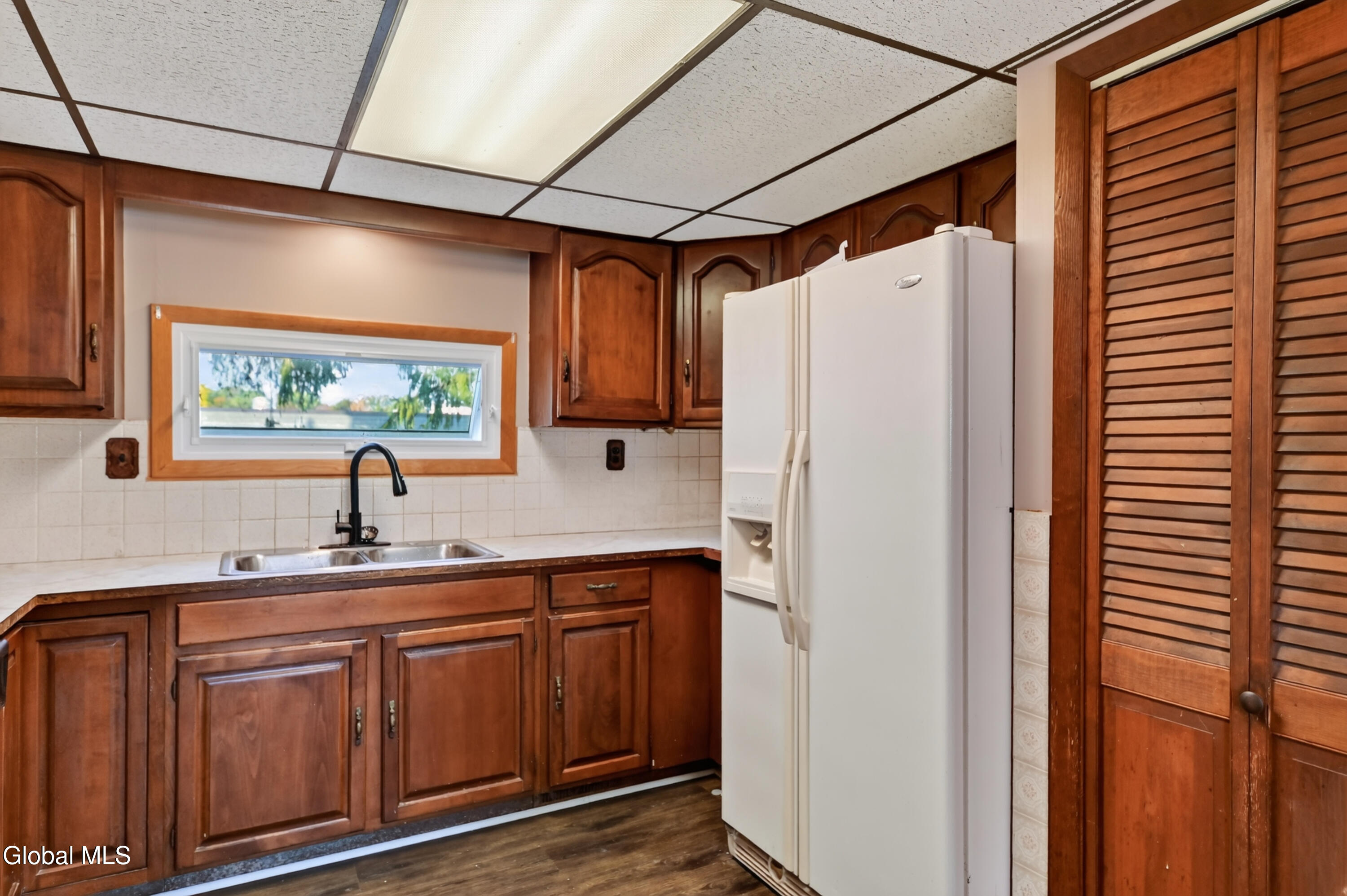 10 W 11th Avenue Gloversville NY 12078
