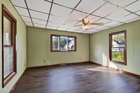 10 W 11th Avenue Gloversville NY 12078
