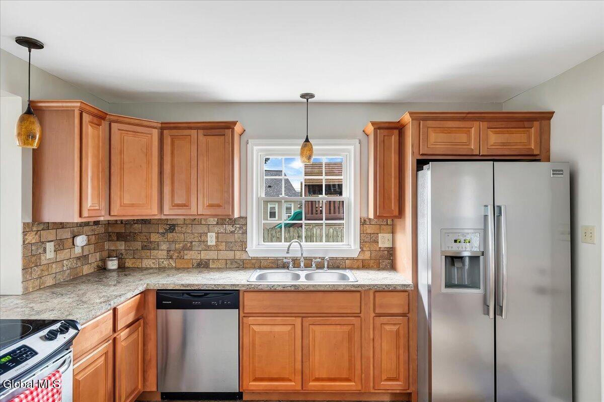 3285 Franklin Street Rotterdam NY 12306