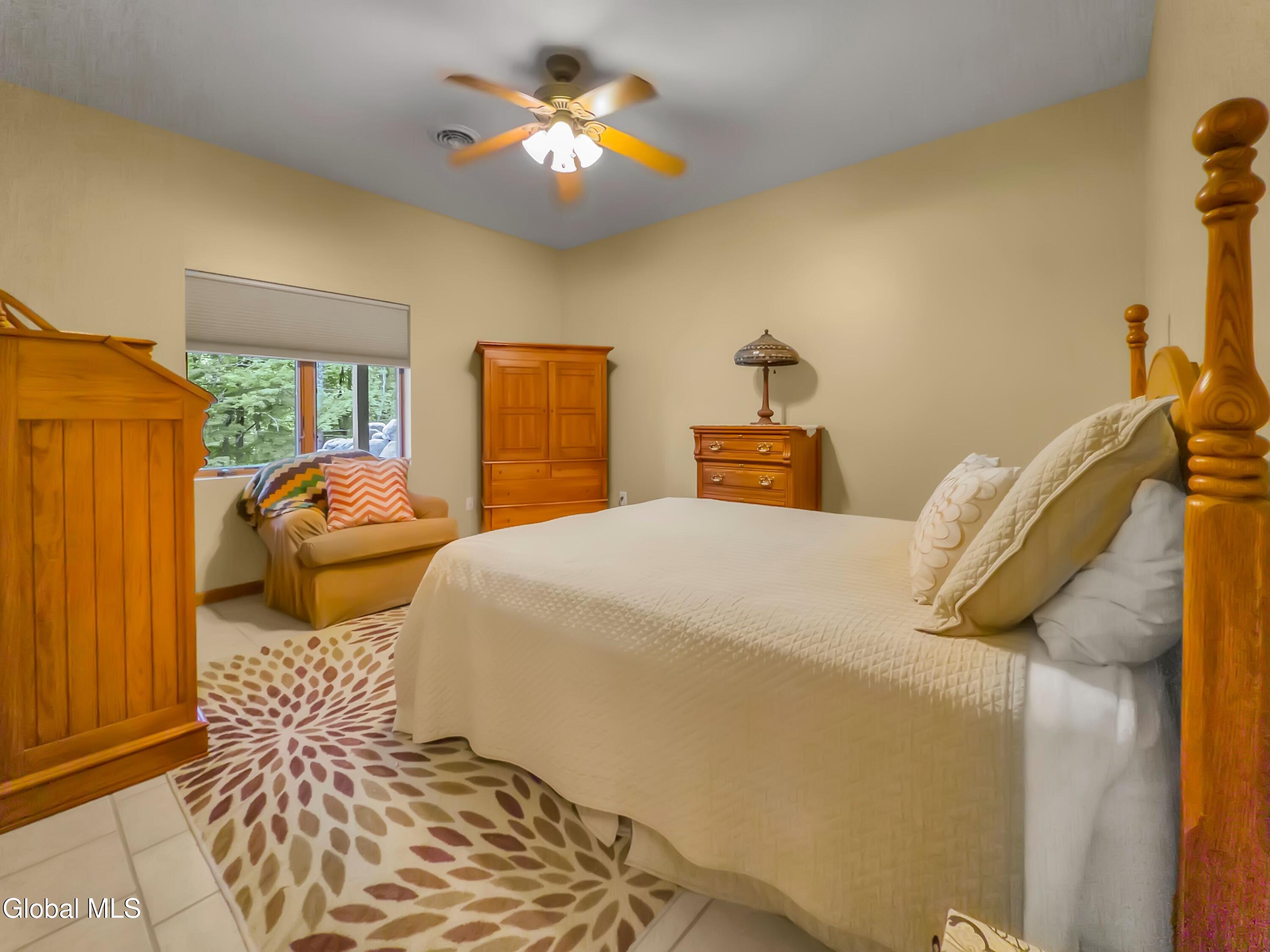 33 Maid Marion Way Queensbury NY 12804