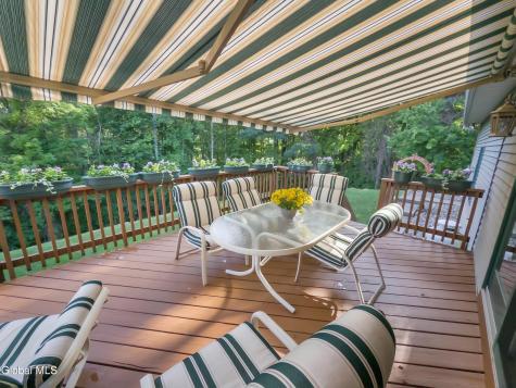 33 Maid Marion Way Queensbury NY 12804