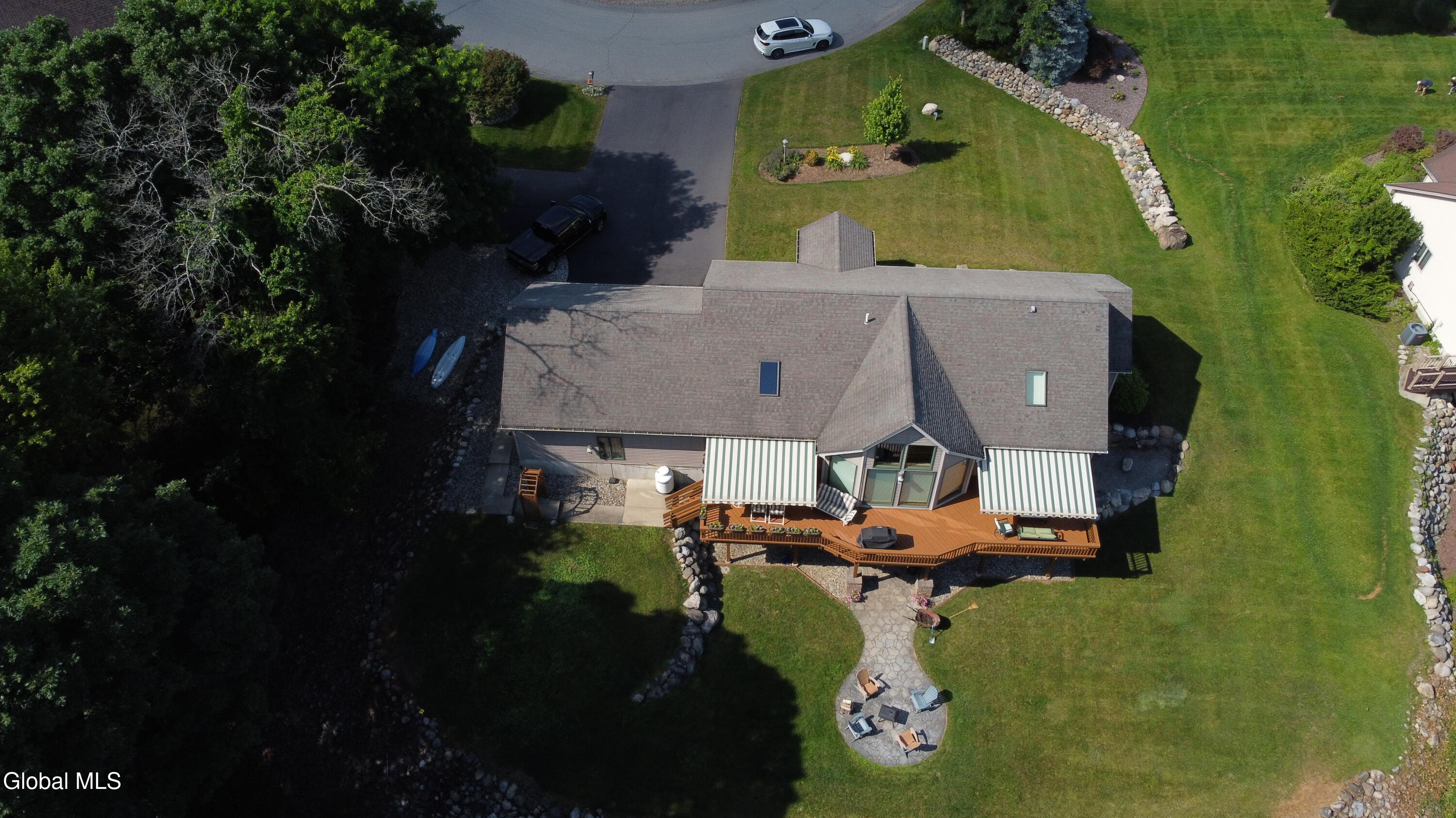 33 Maid Marion Way Queensbury NY 12804