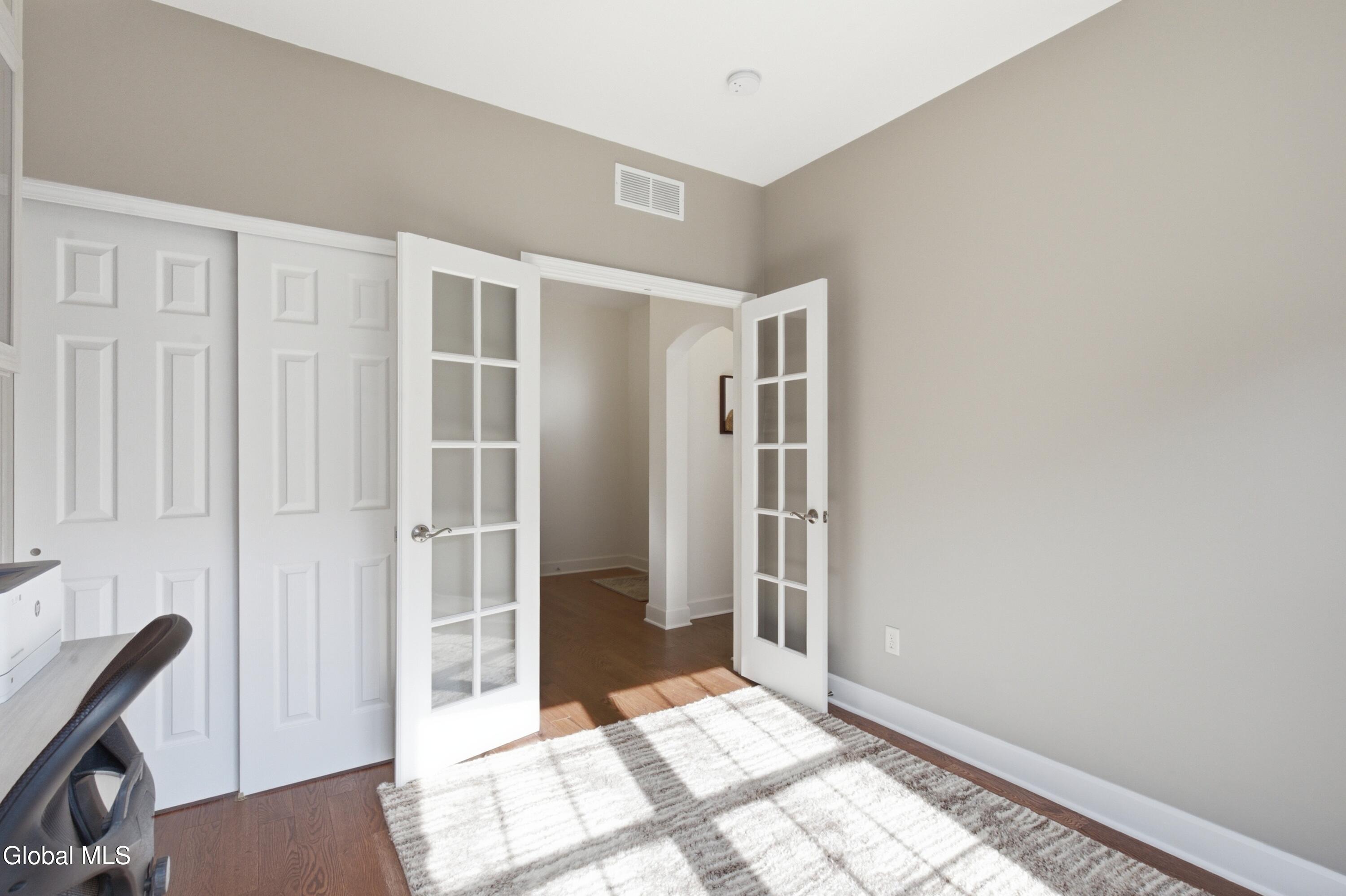 17 Linden Drive Clifton Park NY 12065