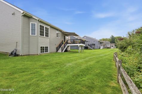 17 Linden Drive Clifton Park NY 12065