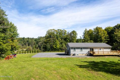 1028 State Highway 67 Johnstown NY 12095