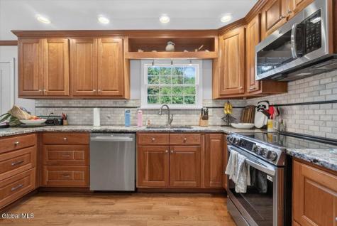 845 Northumberland Drive Niskayuna NY 12309