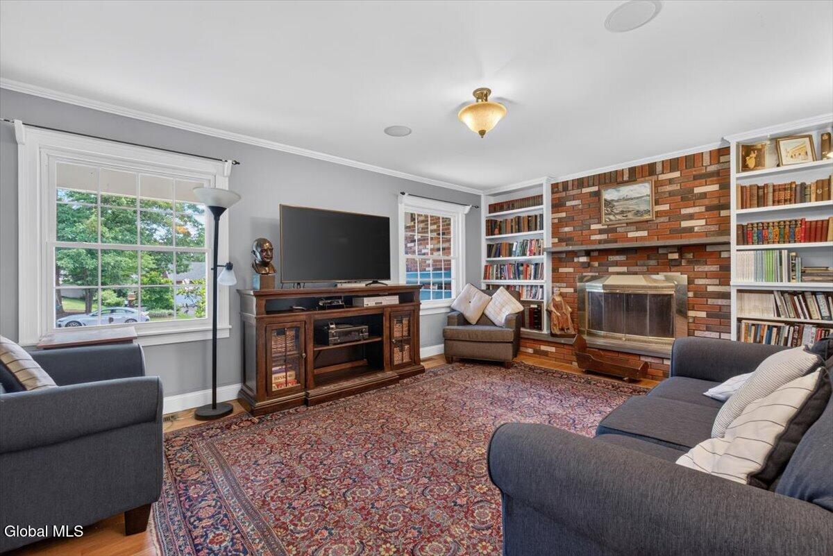 845 Northumberland Drive Niskayuna NY 12309