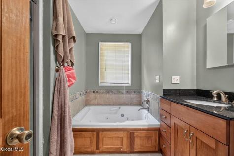 845 Northumberland Drive Niskayuna NY 12309