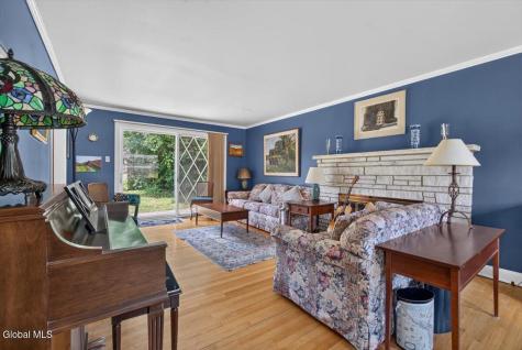 845 Northumberland Drive Niskayuna NY 12309