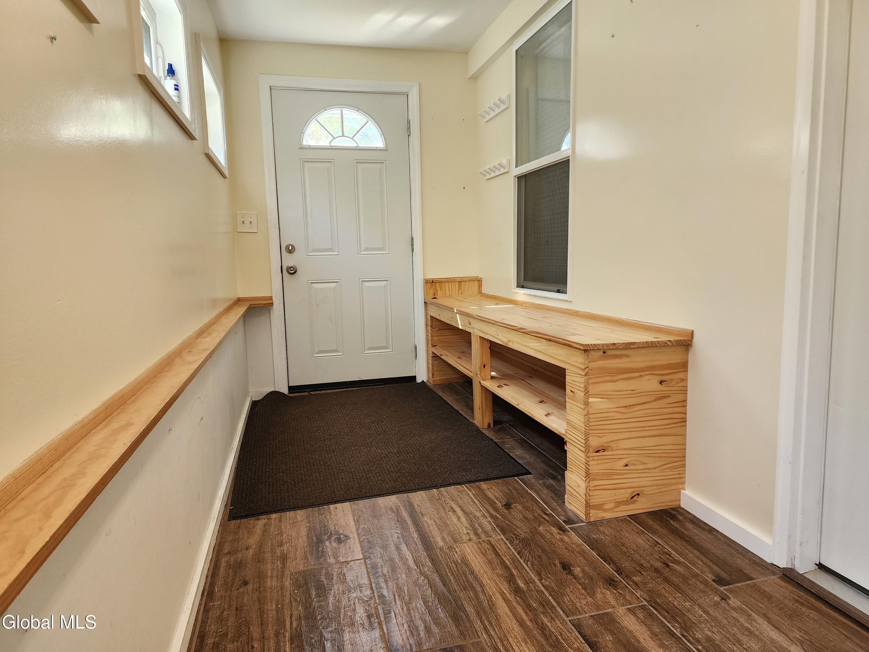 1003 River Road Schodack Landing NY 12156