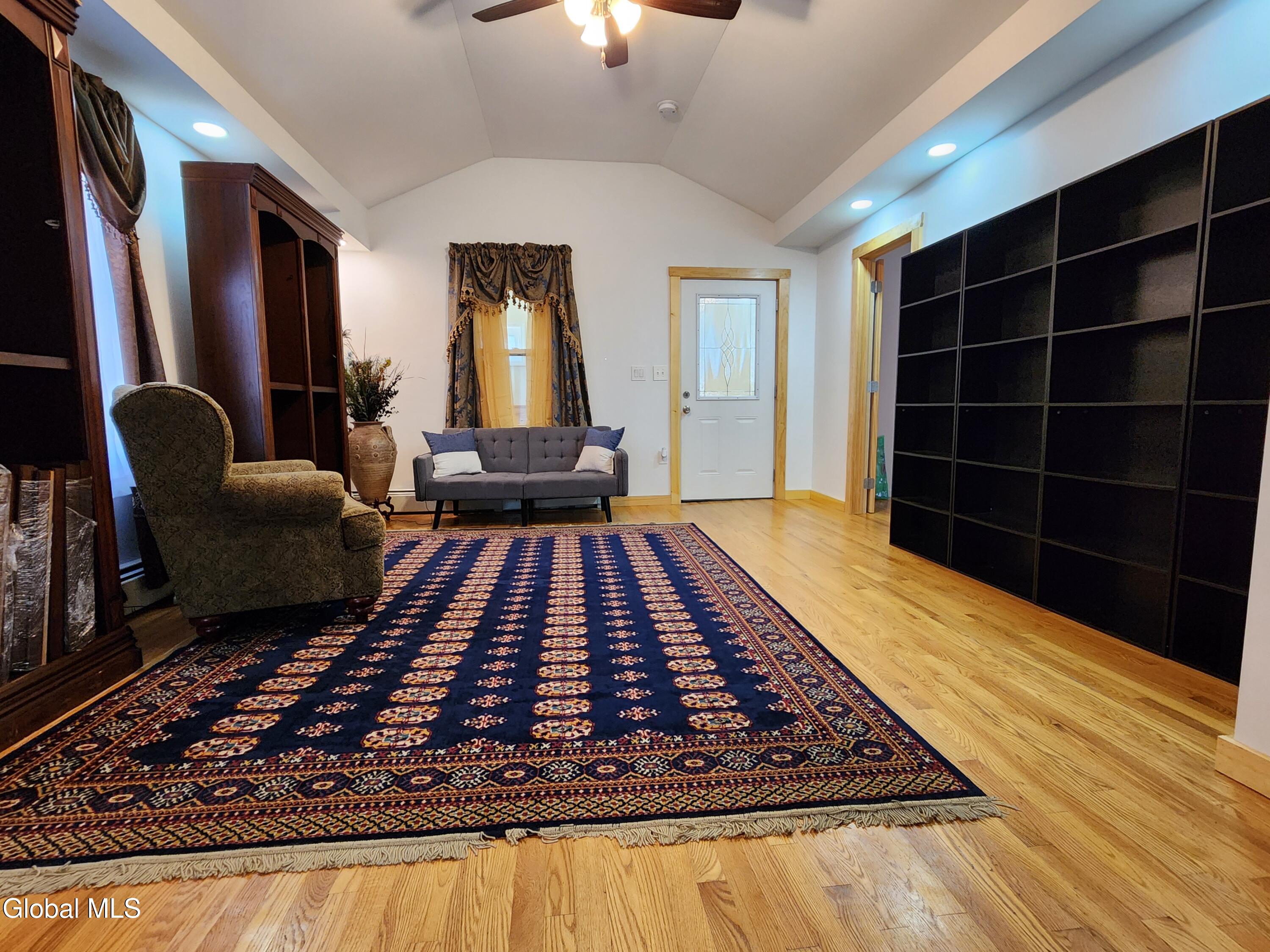 1003 River Road Schodack Landing NY 12156