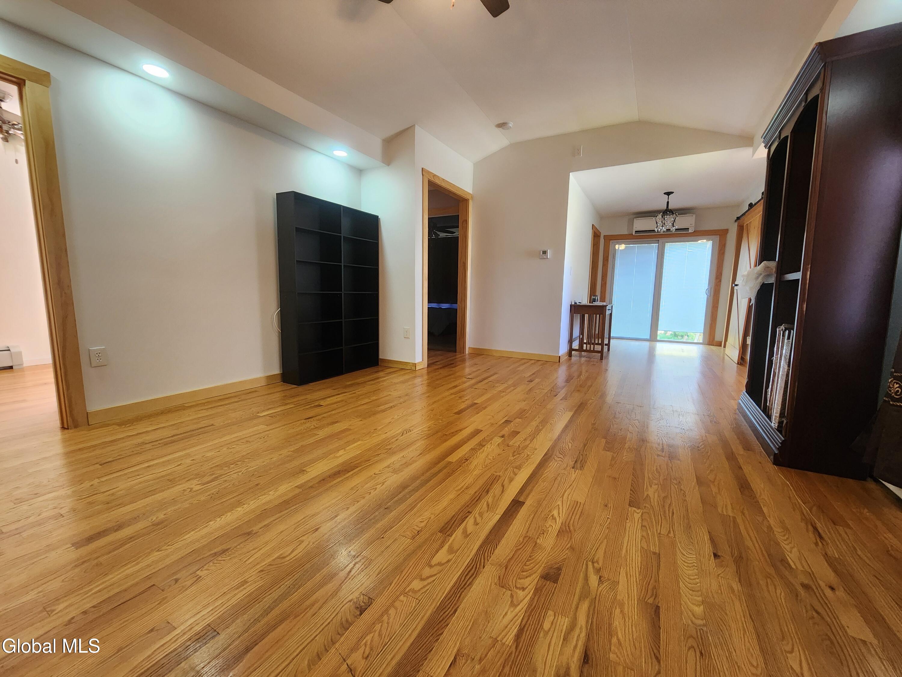 1003 River Road Schodack Landing NY 12156