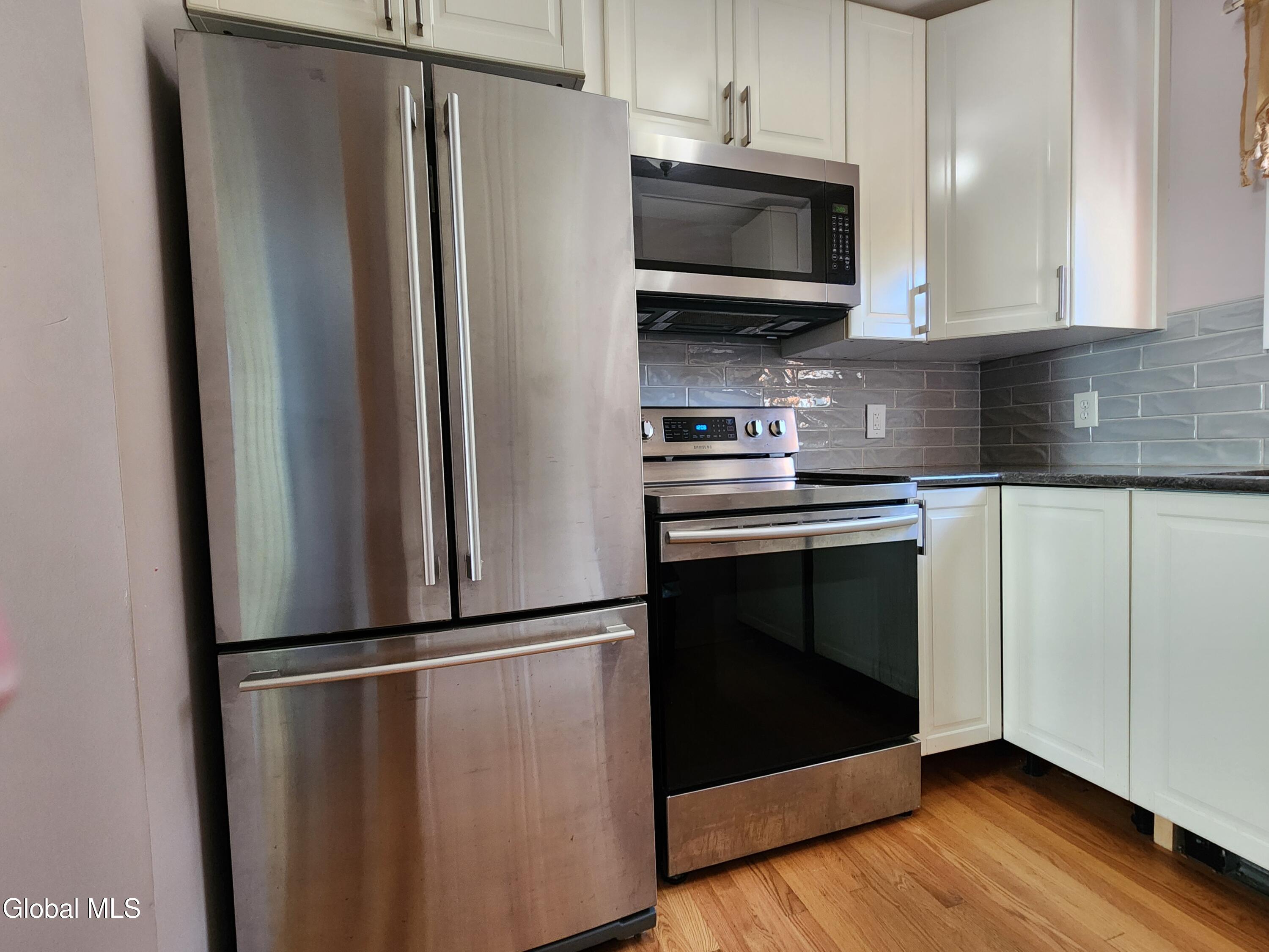 1003 River Road Schodack Landing NY 12156