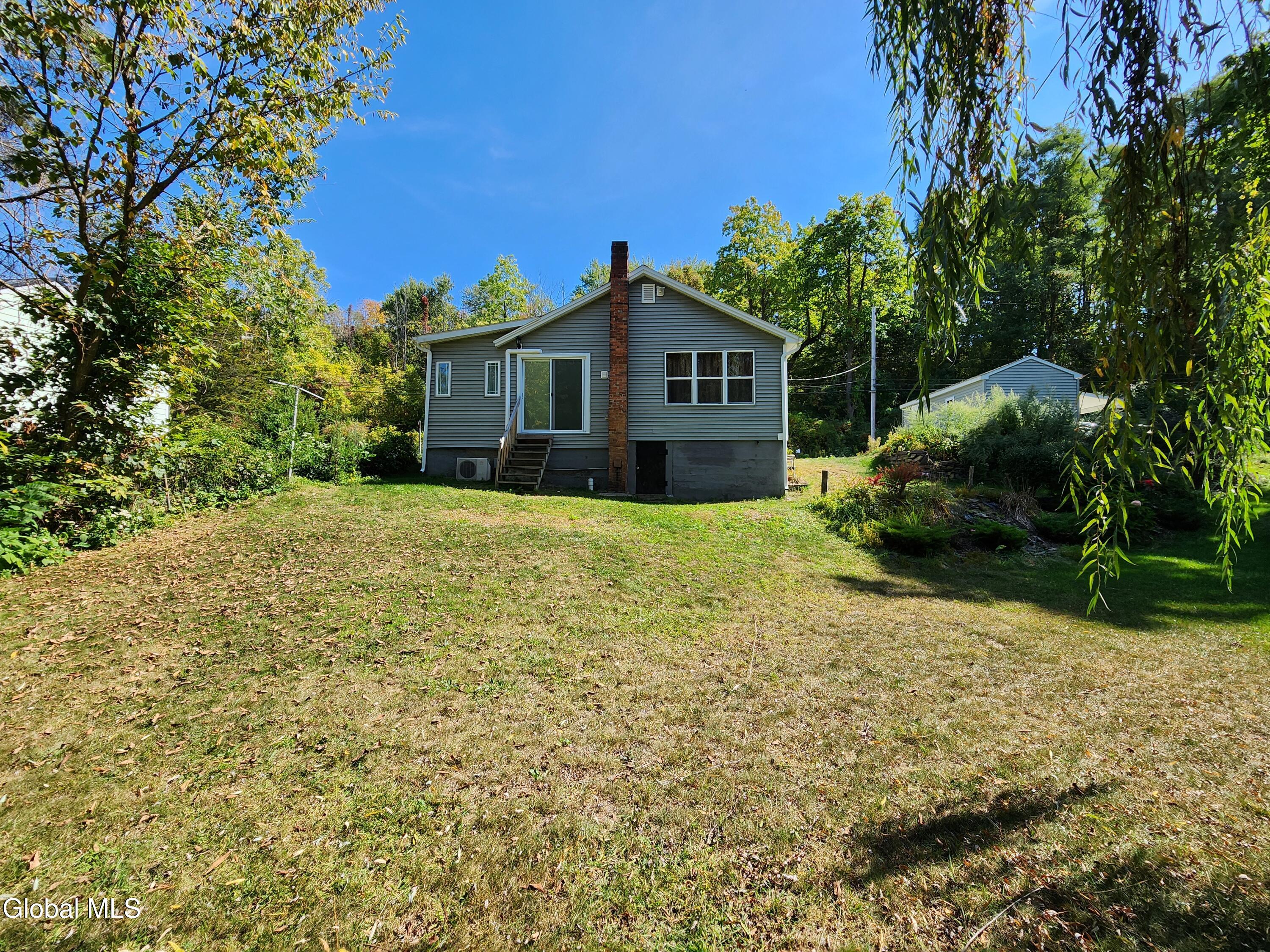 1003 River Road Schodack Landing NY 12156