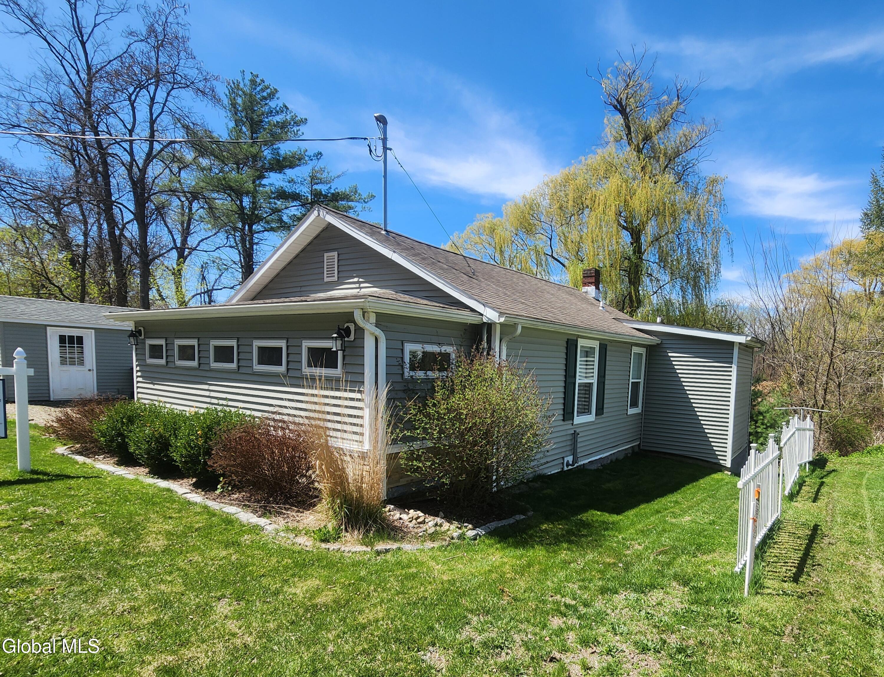 1003 River Road Schodack Landing NY 12156
