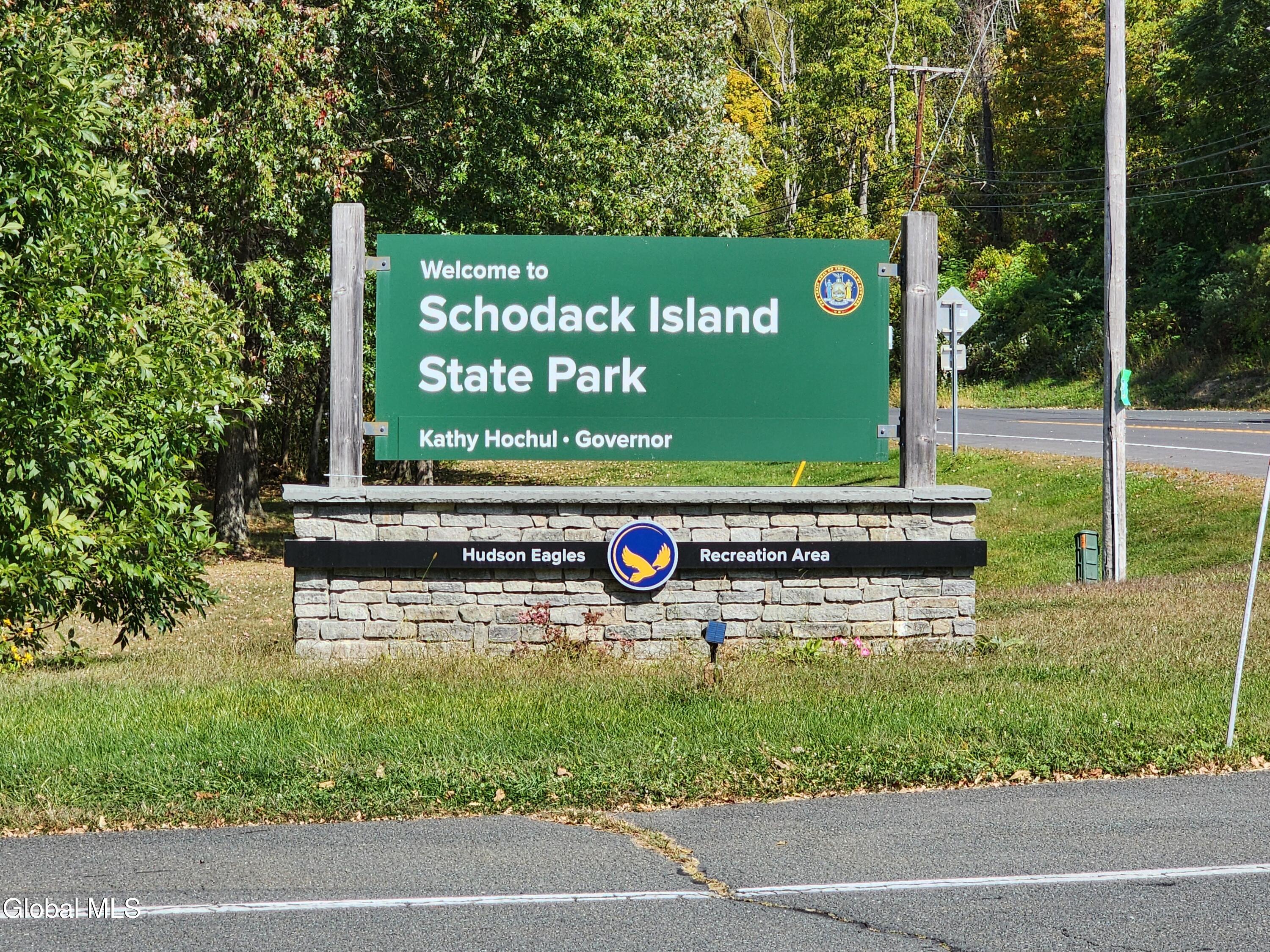 1003 River Road Schodack Landing NY 12156