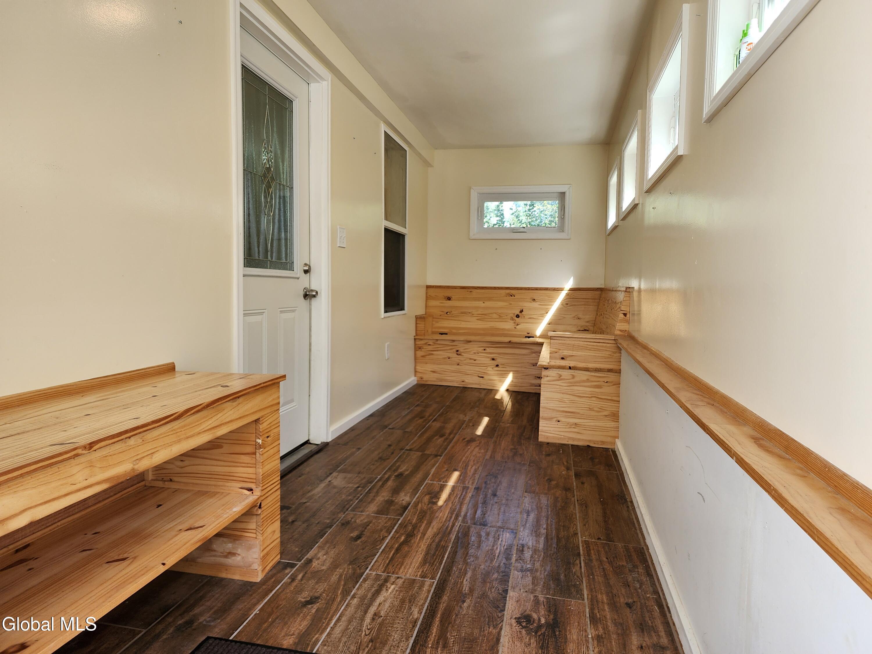 1003 River Road Schodack Landing NY 12156