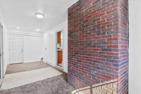 82 N Lincoln Street Mechanicville NY 12118