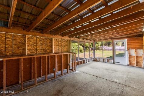 82 N Lincoln Street Mechanicville NY 12118