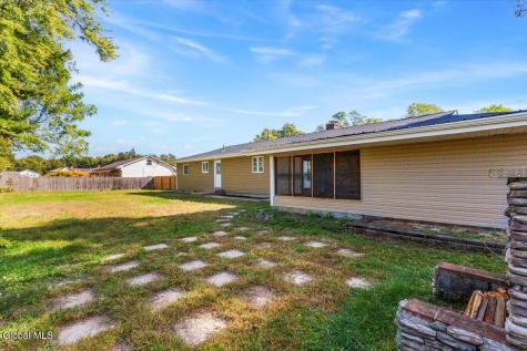 82 N Lincoln Street Mechanicville NY 12118