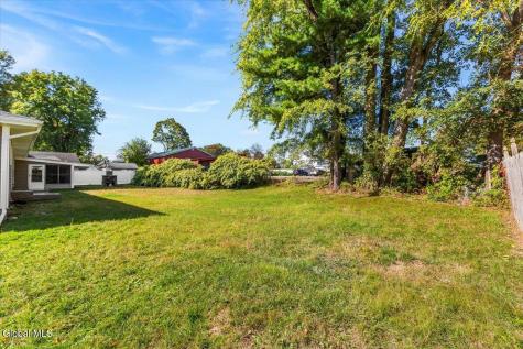 82 N Lincoln Street Mechanicville NY 12118