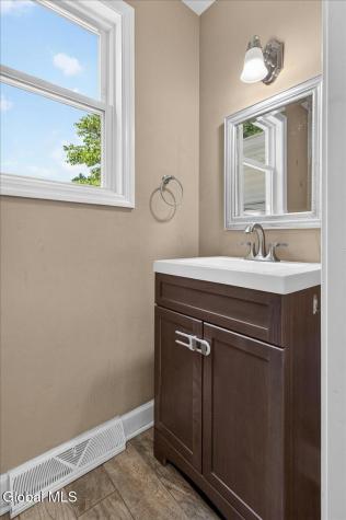 33 Jones Road Saratoga Springs NY 12866