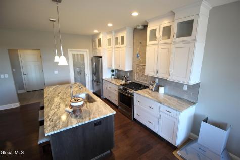 13 Wyatt's Way Clifton Park NY 12065
