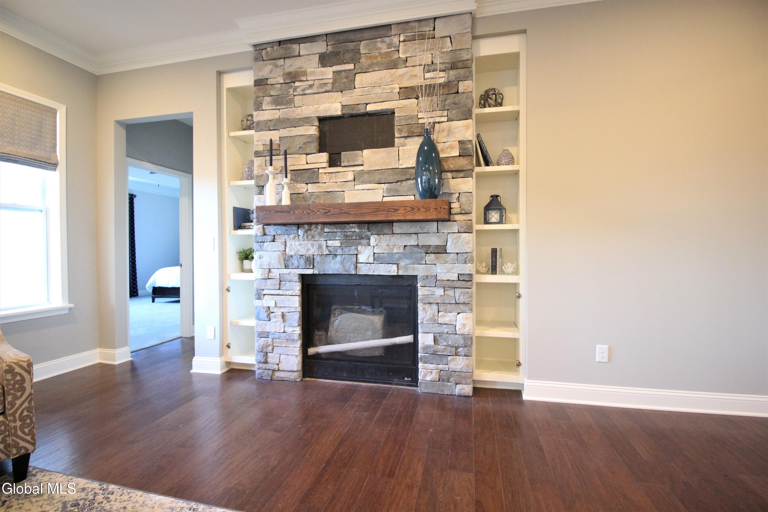 13 Wyatt's Way Clifton Park NY 12065