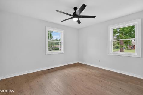 11 Mcdermott Road Mechanicville NY 12118