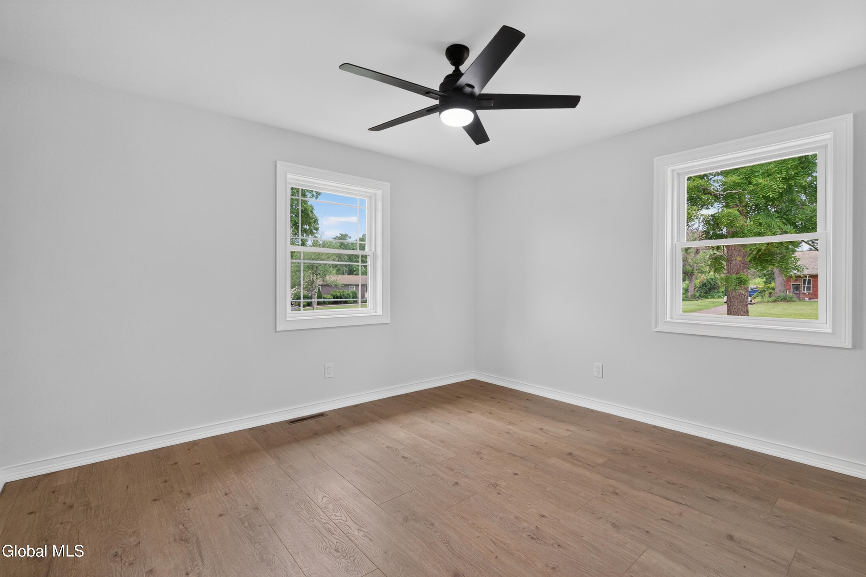 11 Mcdermott Road Mechanicville NY 12118