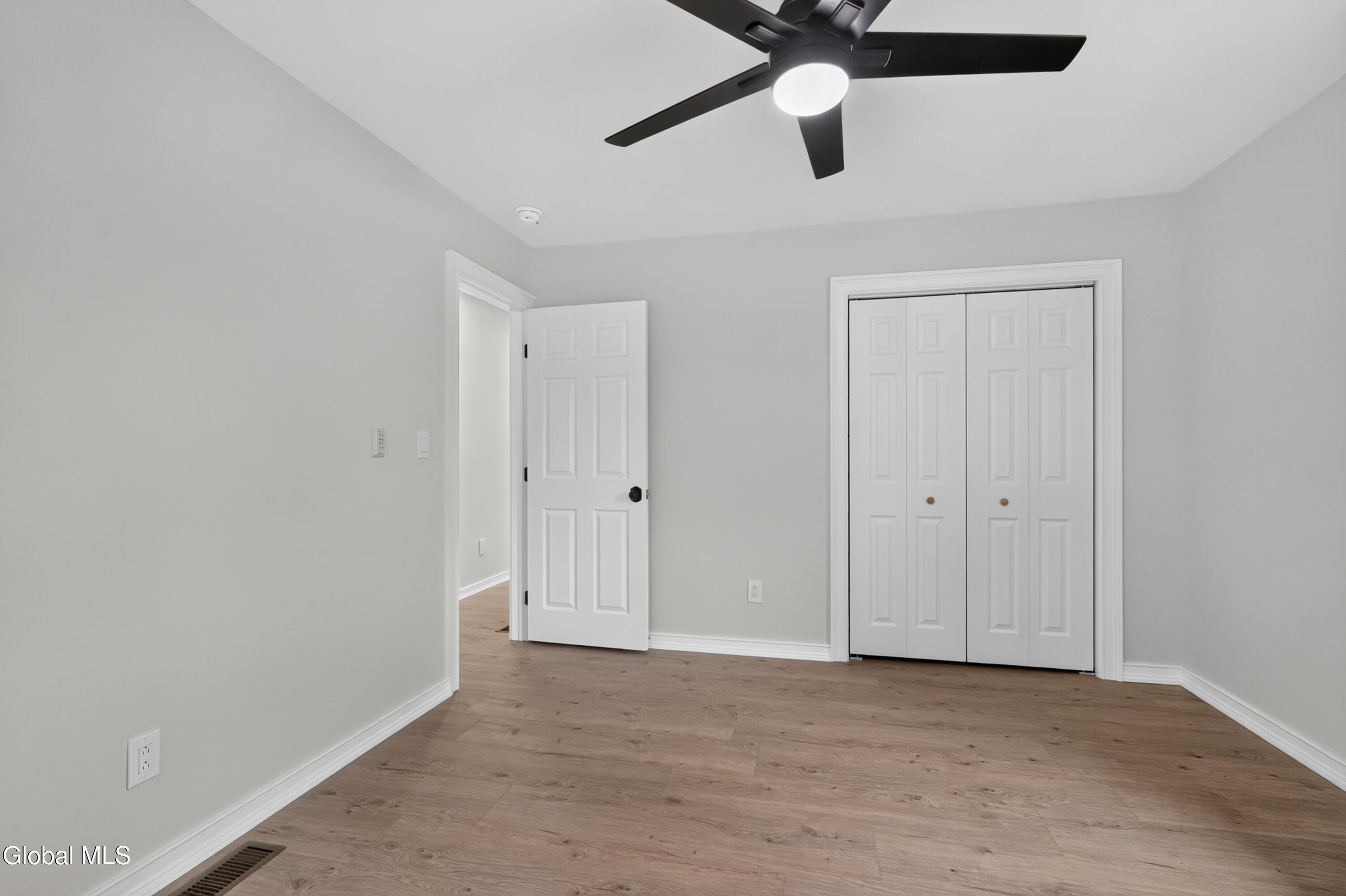 11 Mcdermott Road Mechanicville NY 12118