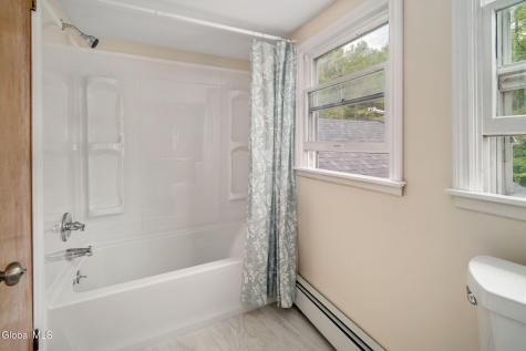 139 Auser Road Esperance NY 12066