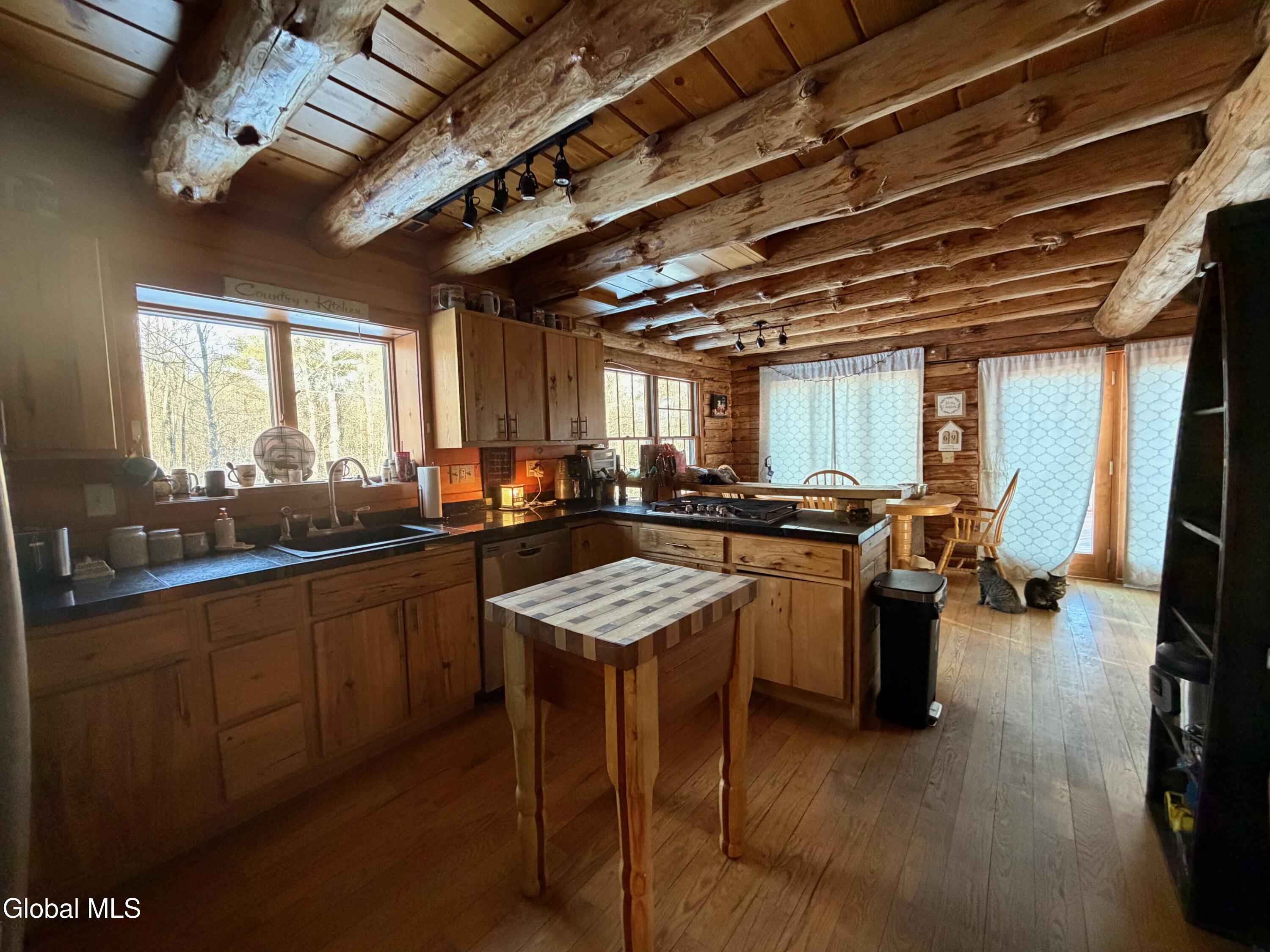 75 Forest Way Ticonderoga NY 12883