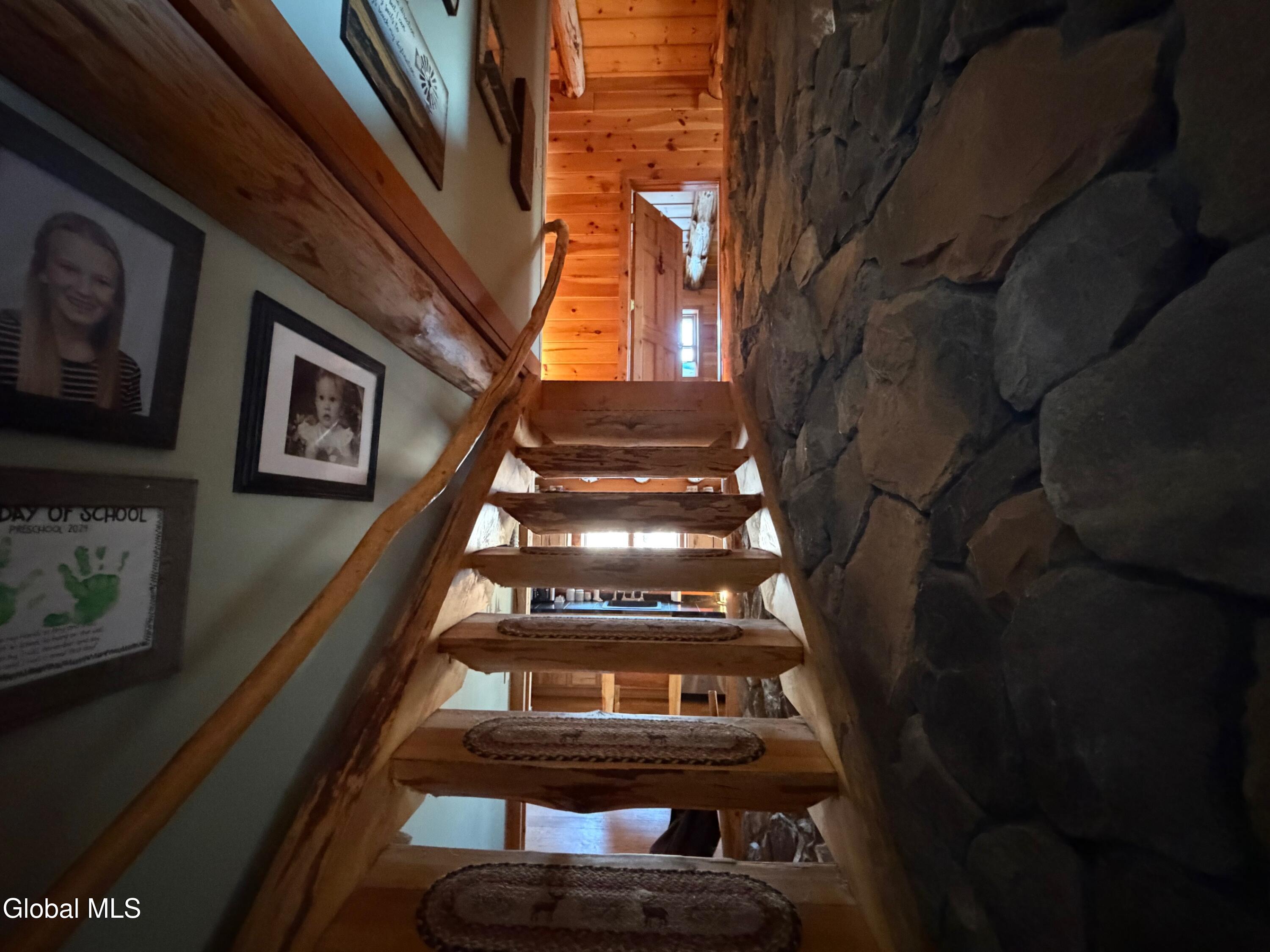 75 Forest Way Ticonderoga NY 12883