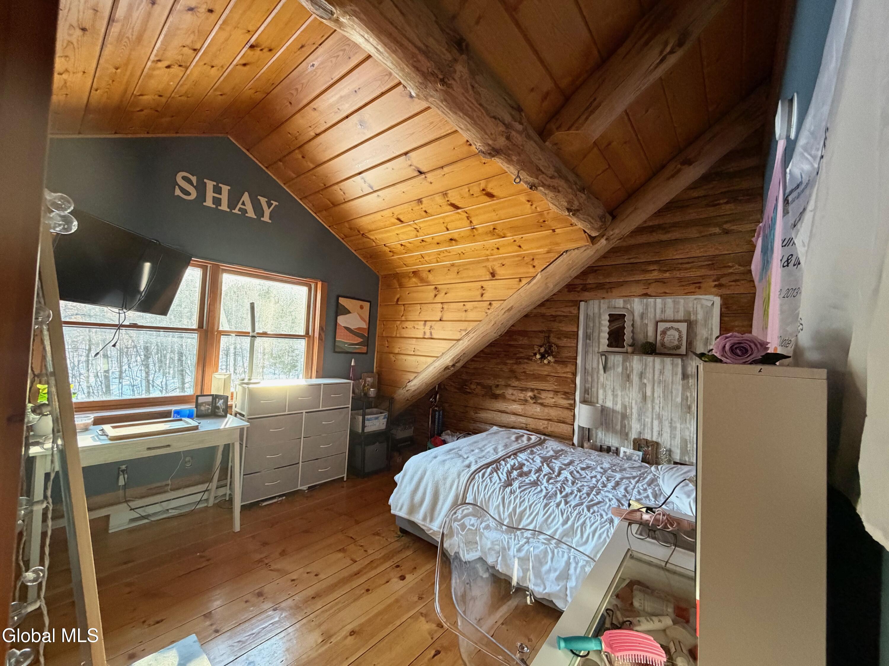 75 Forest Way Ticonderoga NY 12883
