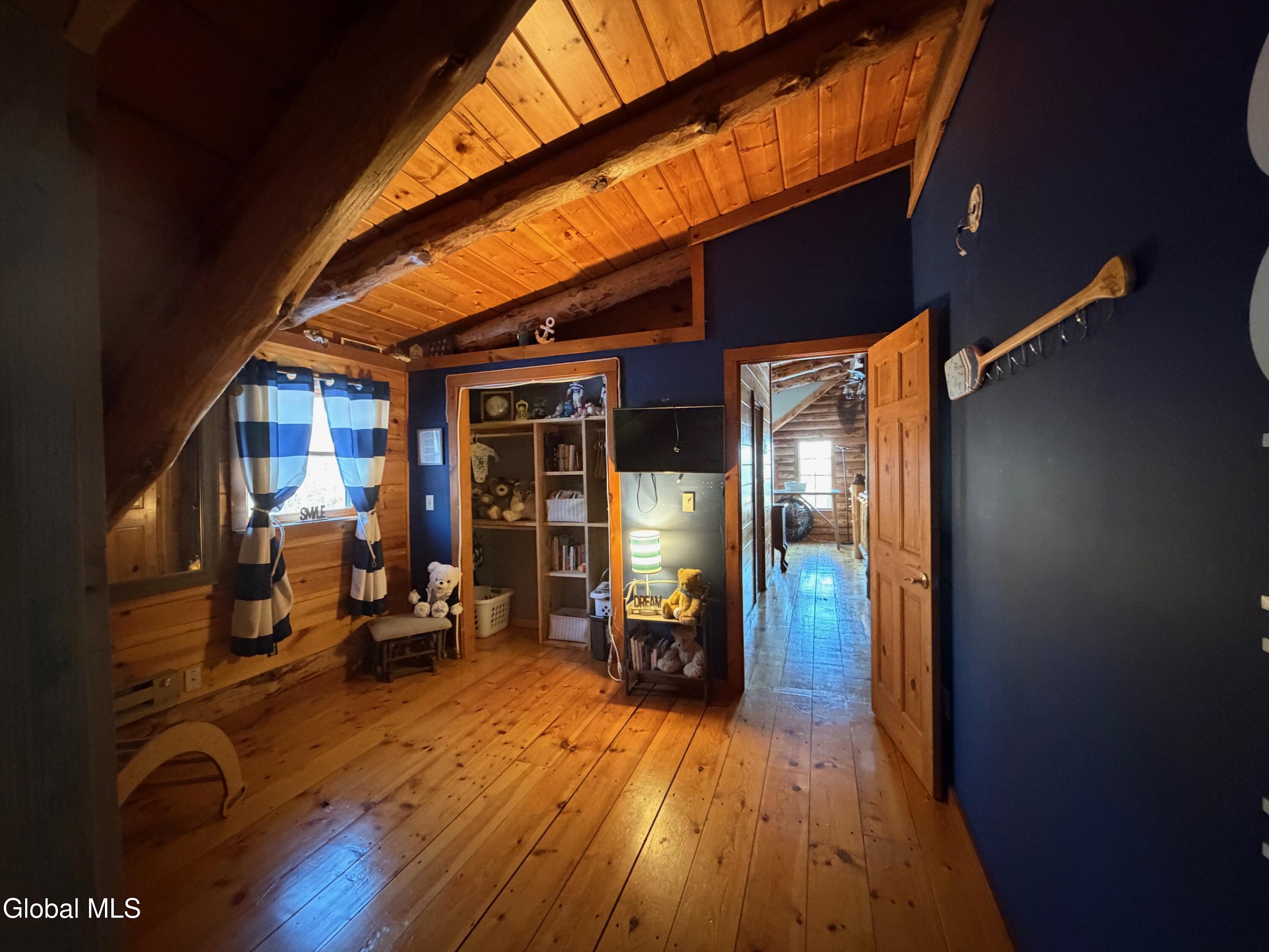 75 Forest Way Ticonderoga NY 12883
