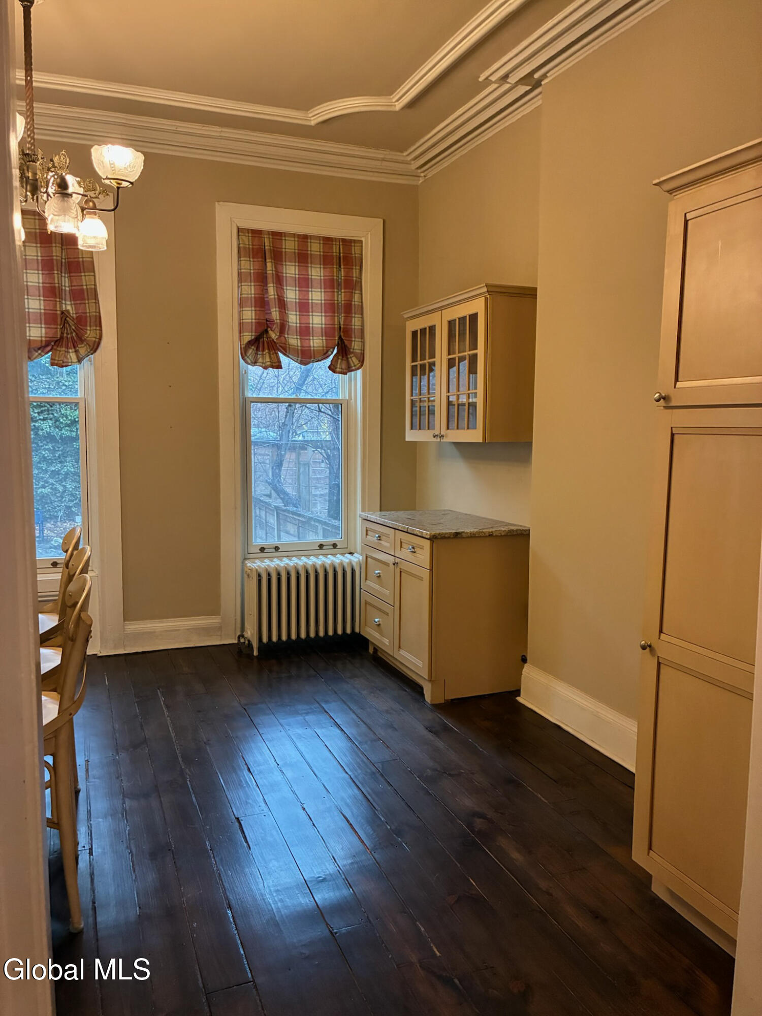 165 Lancaster Street Albany NY 12210