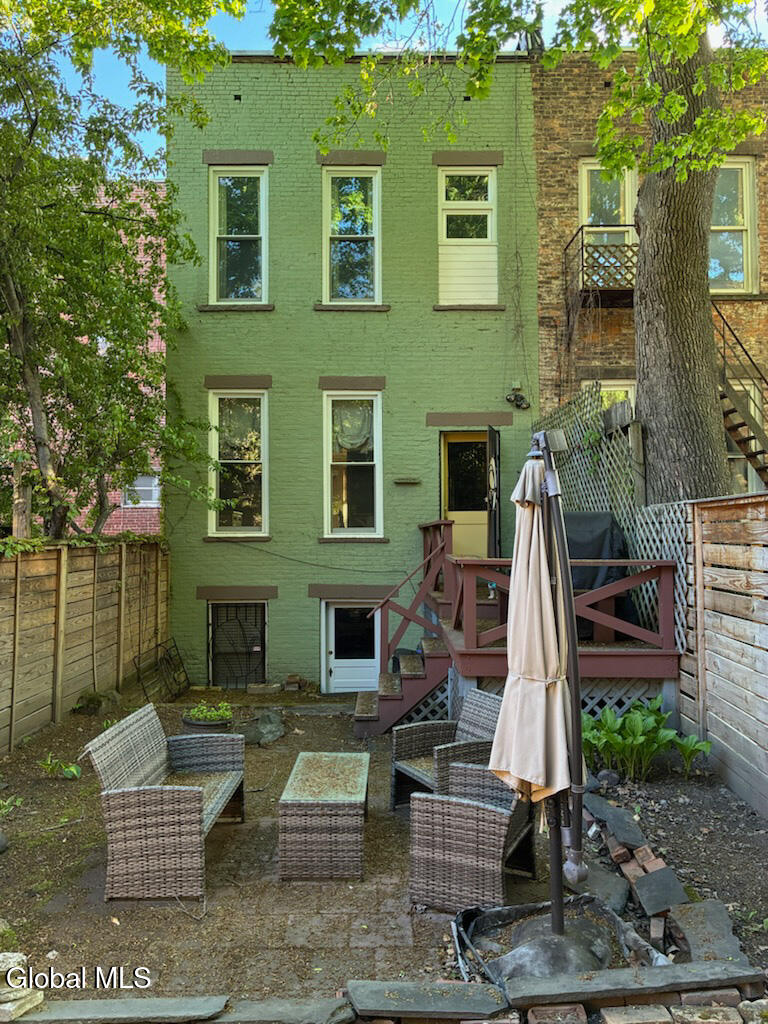 165 Lancaster Street Albany NY 12210