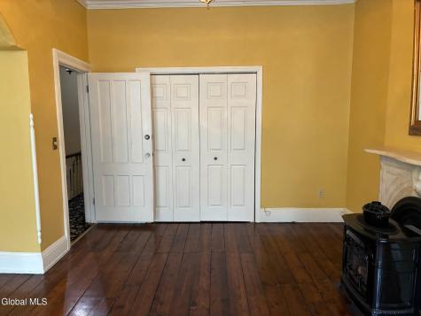 165 Lancaster Street Albany NY 12210
