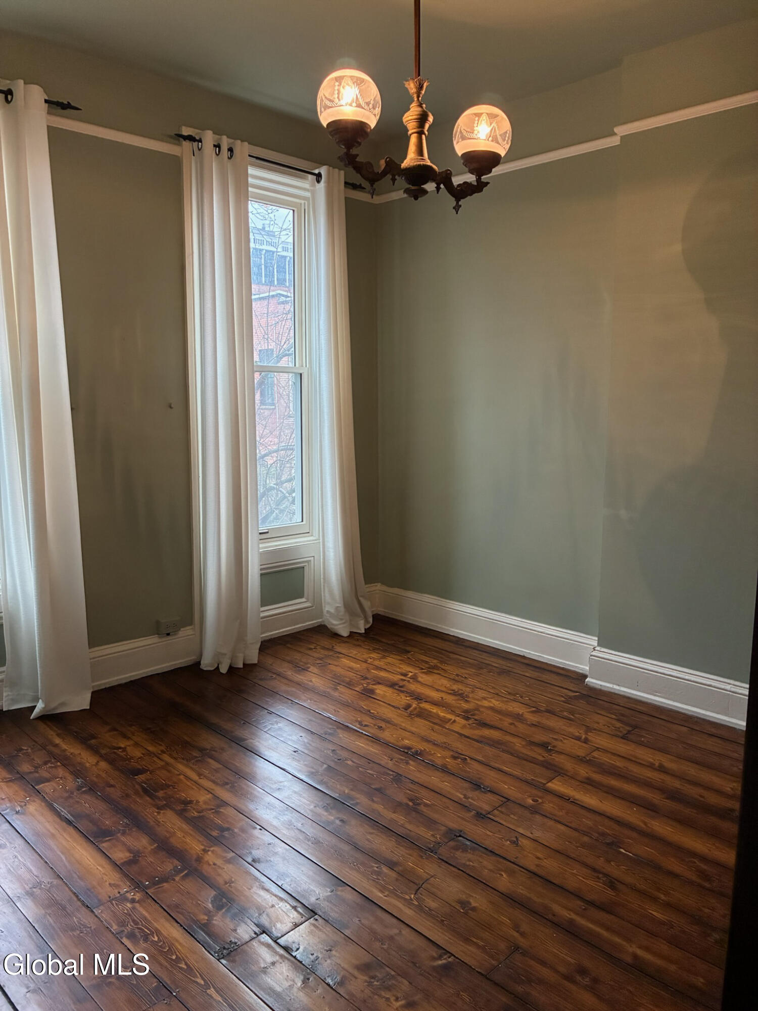 165 Lancaster Street Albany NY 12210