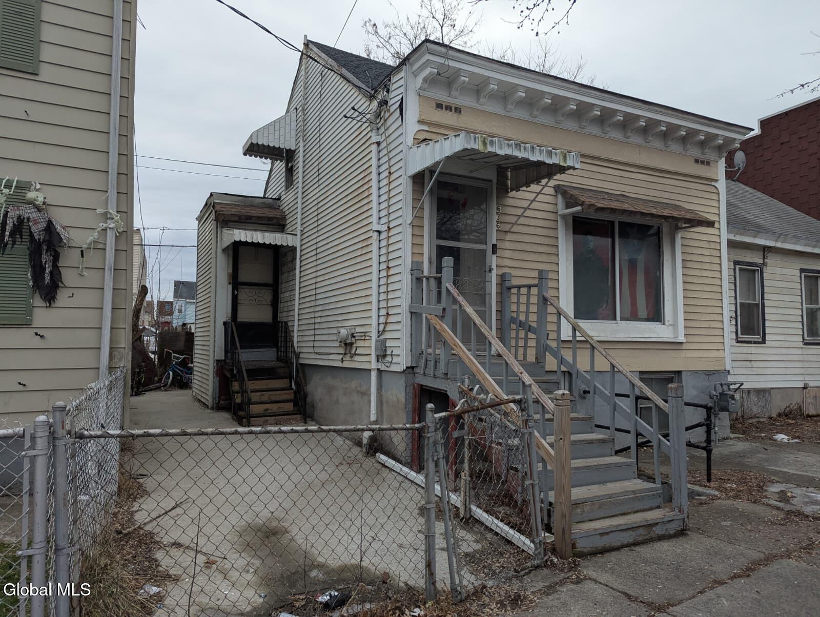 636 Clinton Avenue Albany NY 12206