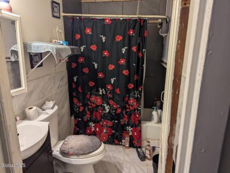 636 Clinton Avenue Albany NY 12206