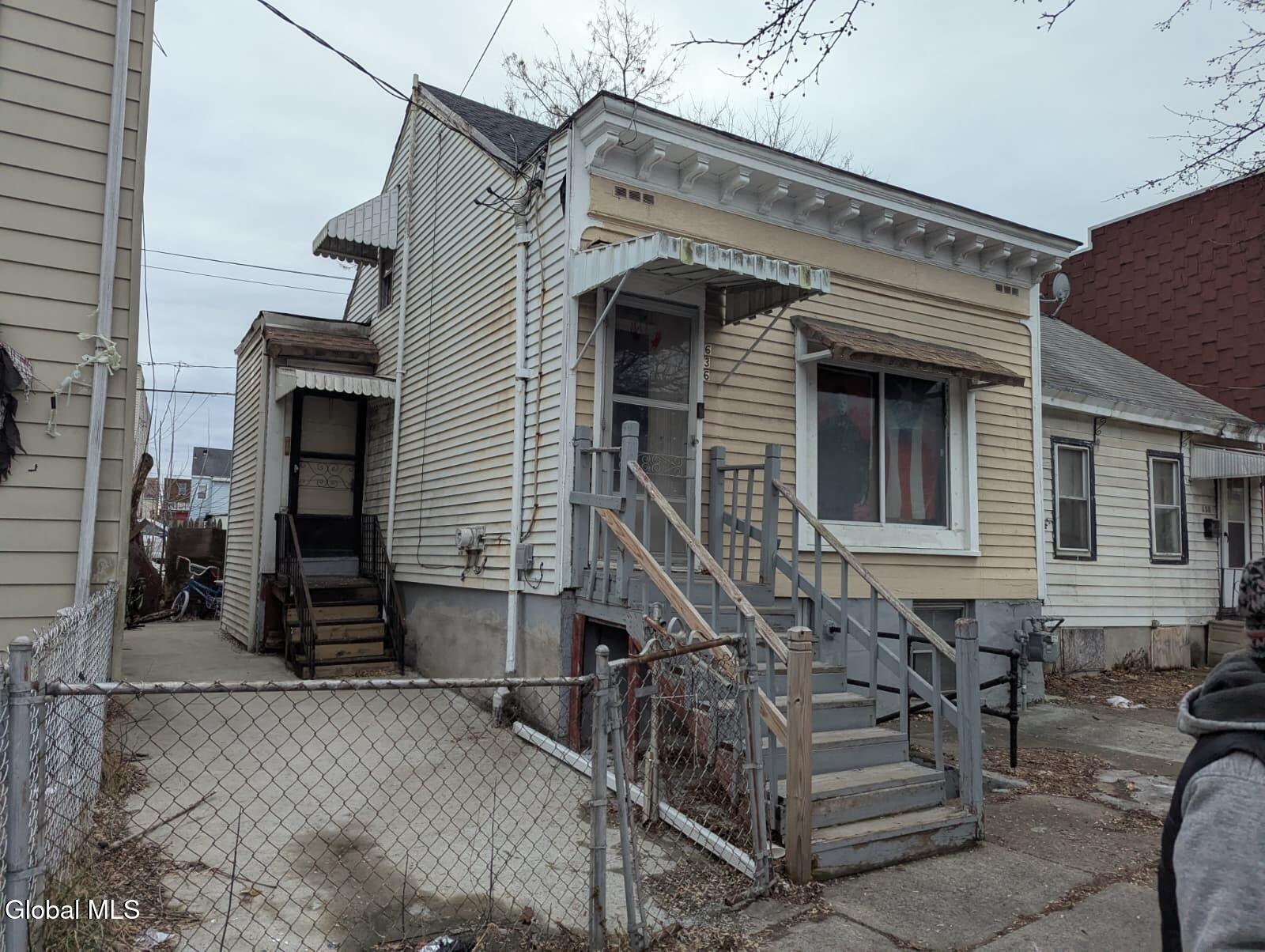 636 Clinton Avenue Albany NY 12206