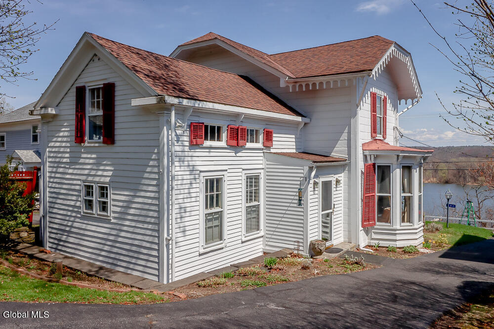 983 Route 144 New Baltimore NY 12087