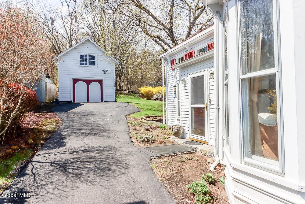 983 Route 144 New Baltimore NY 12087