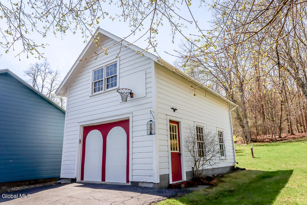 983 Route 144 New Baltimore NY 12087